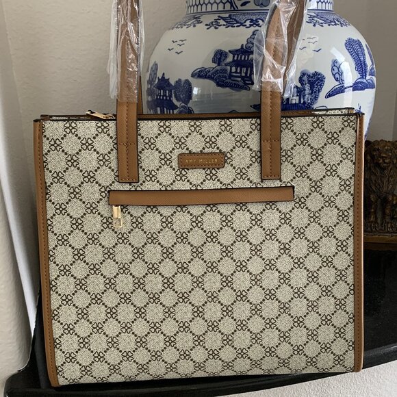 NEW Amy Miller Purse - Picture 1 of 4